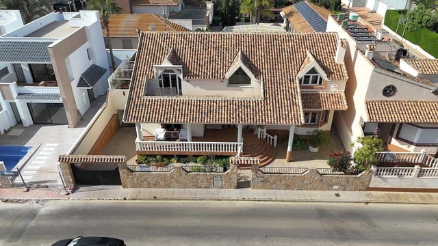 4 sovrum Villa till salu i San Pedro del Pinatar med garage - 499 900 € (Ref: 9243049)