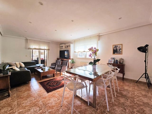 4 sovrum Villa till salu i San Pedro del Pinatar med garage - 499 900 € (Ref: 9243049)