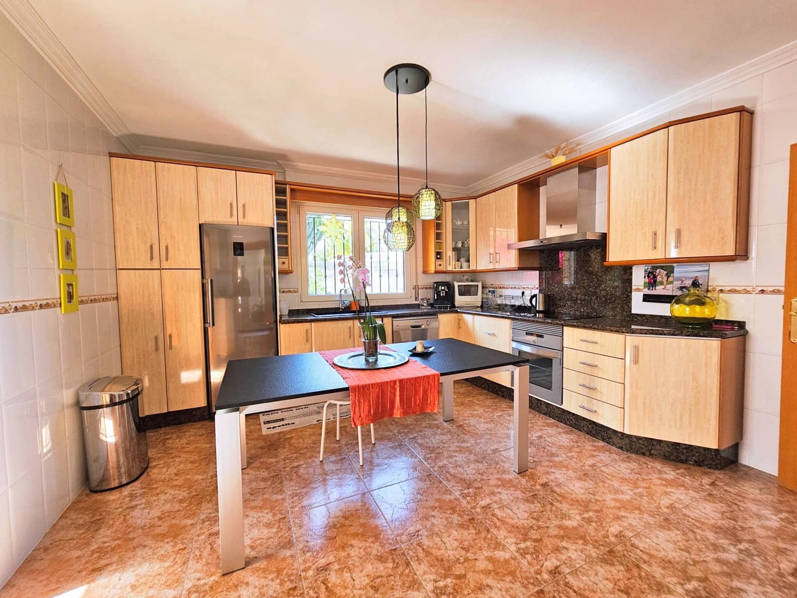 4 bedroom Villa for sale in San Pedro del Pinatar with garage - € 499,900 (Ref: 9243049)