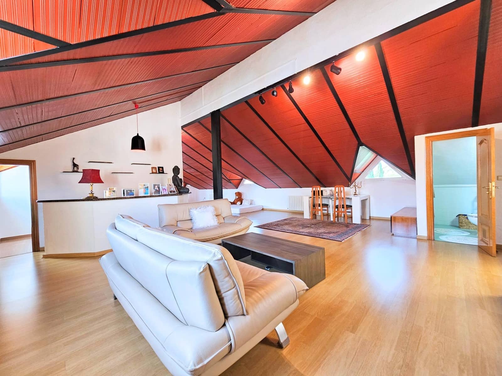 4 bedroom Villa for sale in San Pedro del Pinatar with garage - € 499,900 (Ref: 9243049)