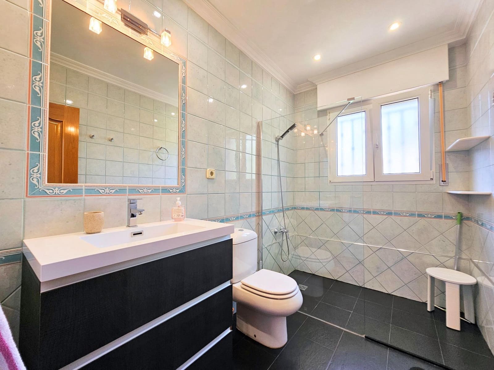 4 bedroom Villa for sale in San Pedro del Pinatar with garage - € 499,900 (Ref: 9243049)