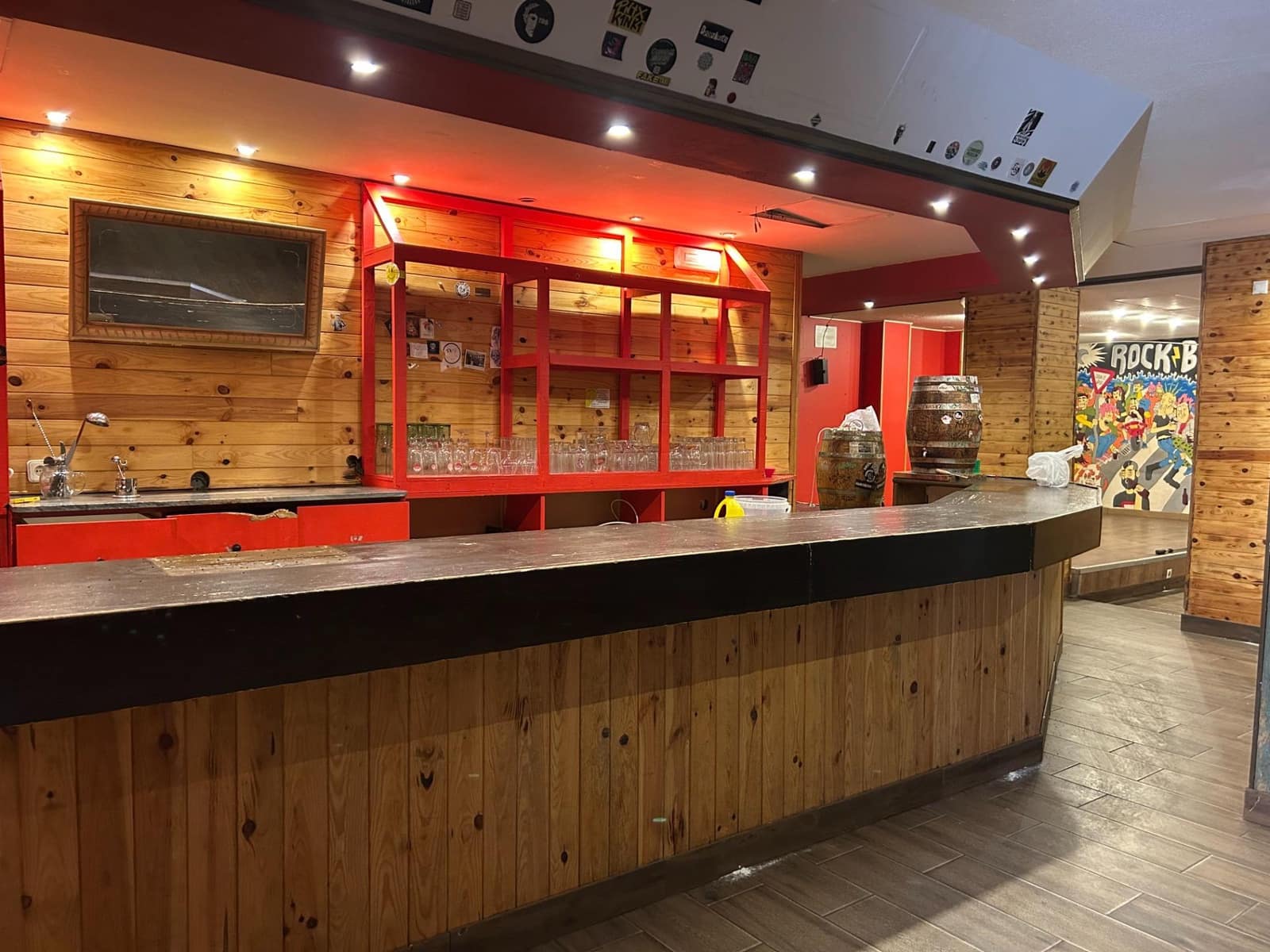 Commercial for sale in Los Alcazares - € 225,000 (Ref: 9780679)