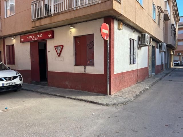 Erhverv til salg i Los Alcázares - € 225.000 (Ref: 9780679)