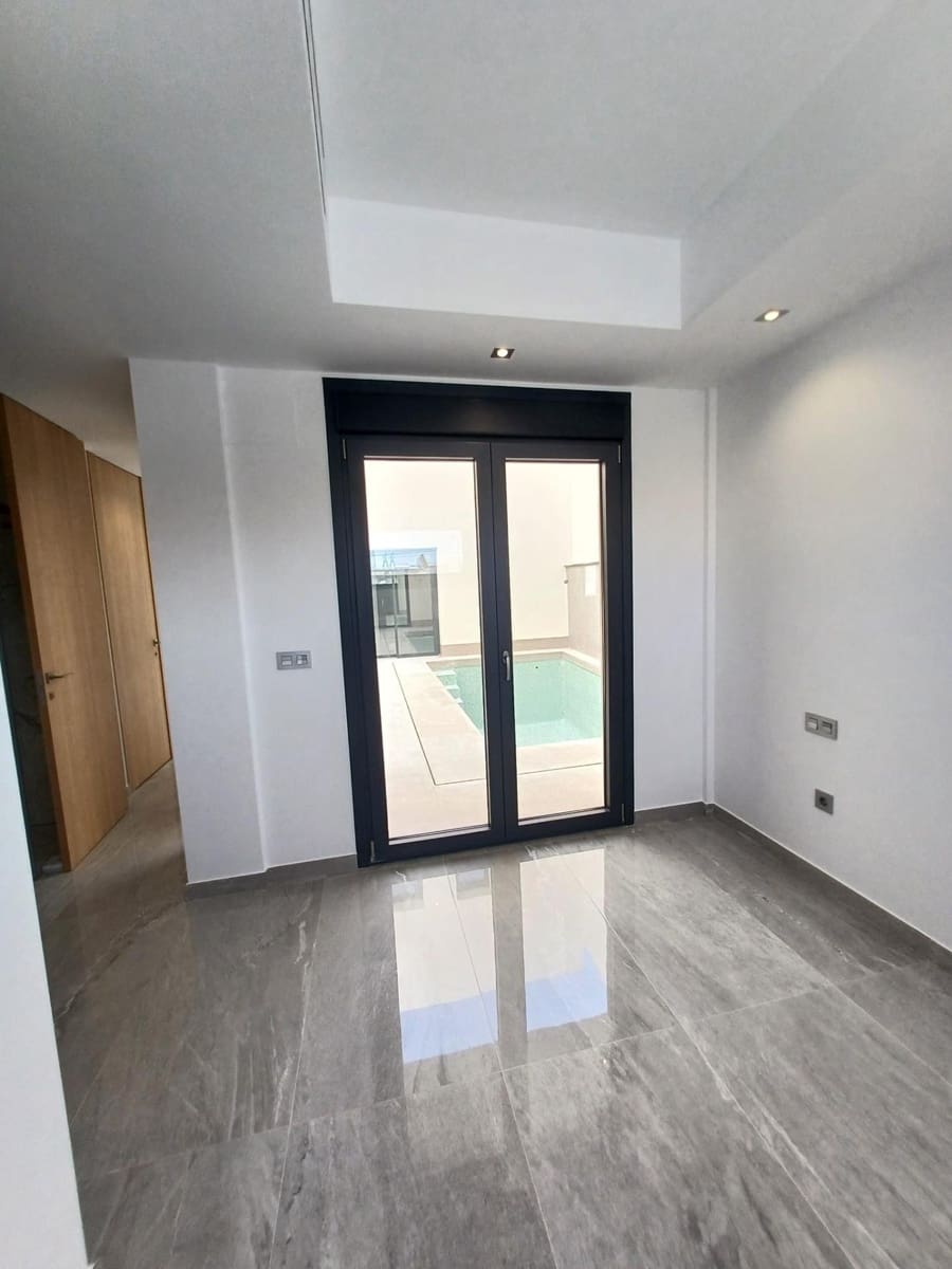 3 bedroom Villa for sale in Lo Pagan with pool - € 425,000 (Ref: 9784919)