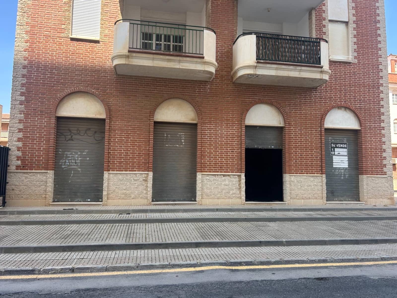 Commercial for sale in Santiago de la Ribera - € 99,000 (Ref: 9784920)