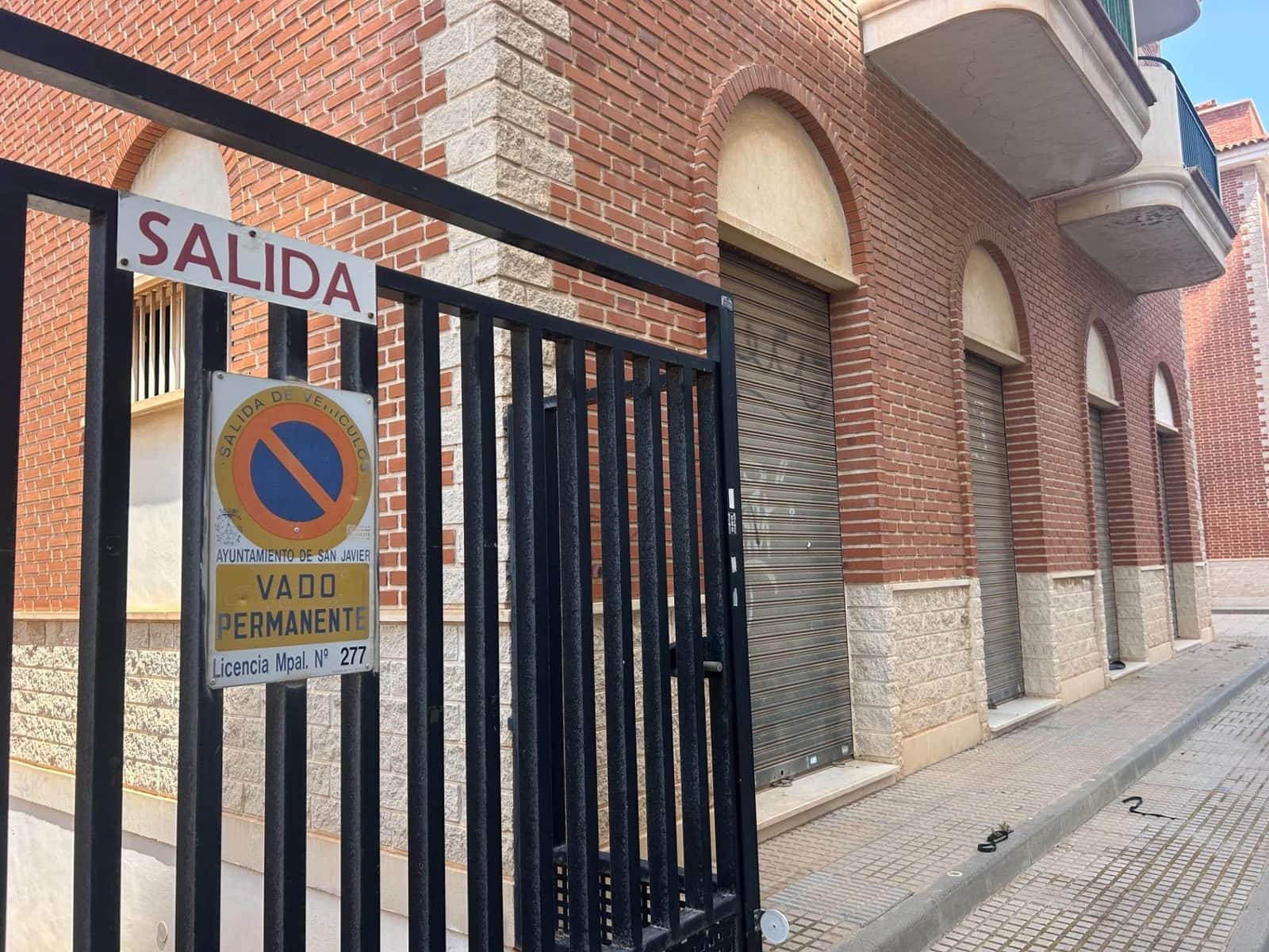 Commercial for sale in Santiago de la Ribera - € 99,000 (Ref: 9784920)