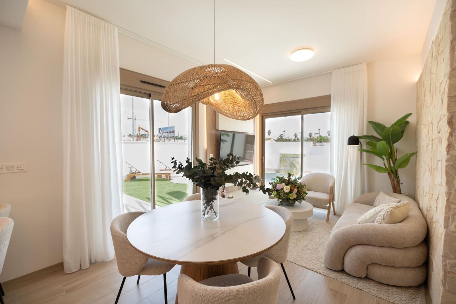 3 sypialnia Willa na sprzedaż w Los Alcazares z basenem - 439 000 € (Ref: 9812235)