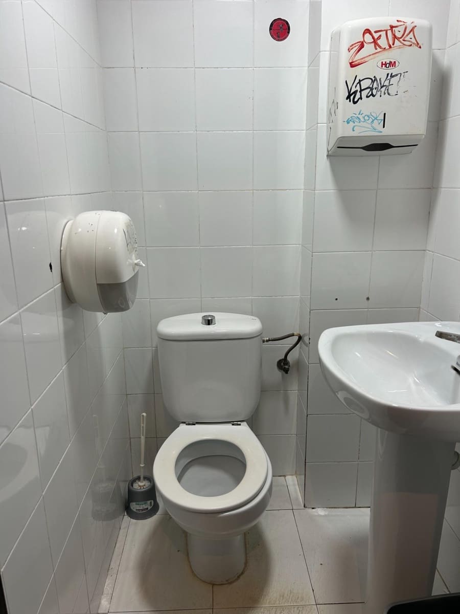 Commerciale da affittare in Los Alcazares - 1.000 € (Rif: 9817983)
