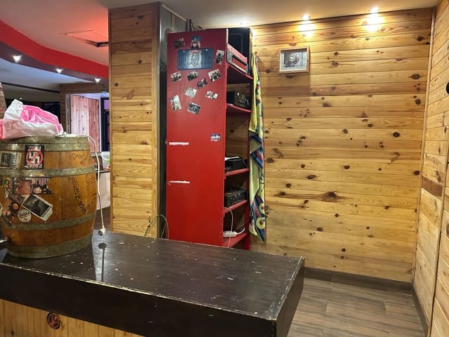 Commerciale da affittare in Los Alcázares - 1.000 € (Rif: 9817983)