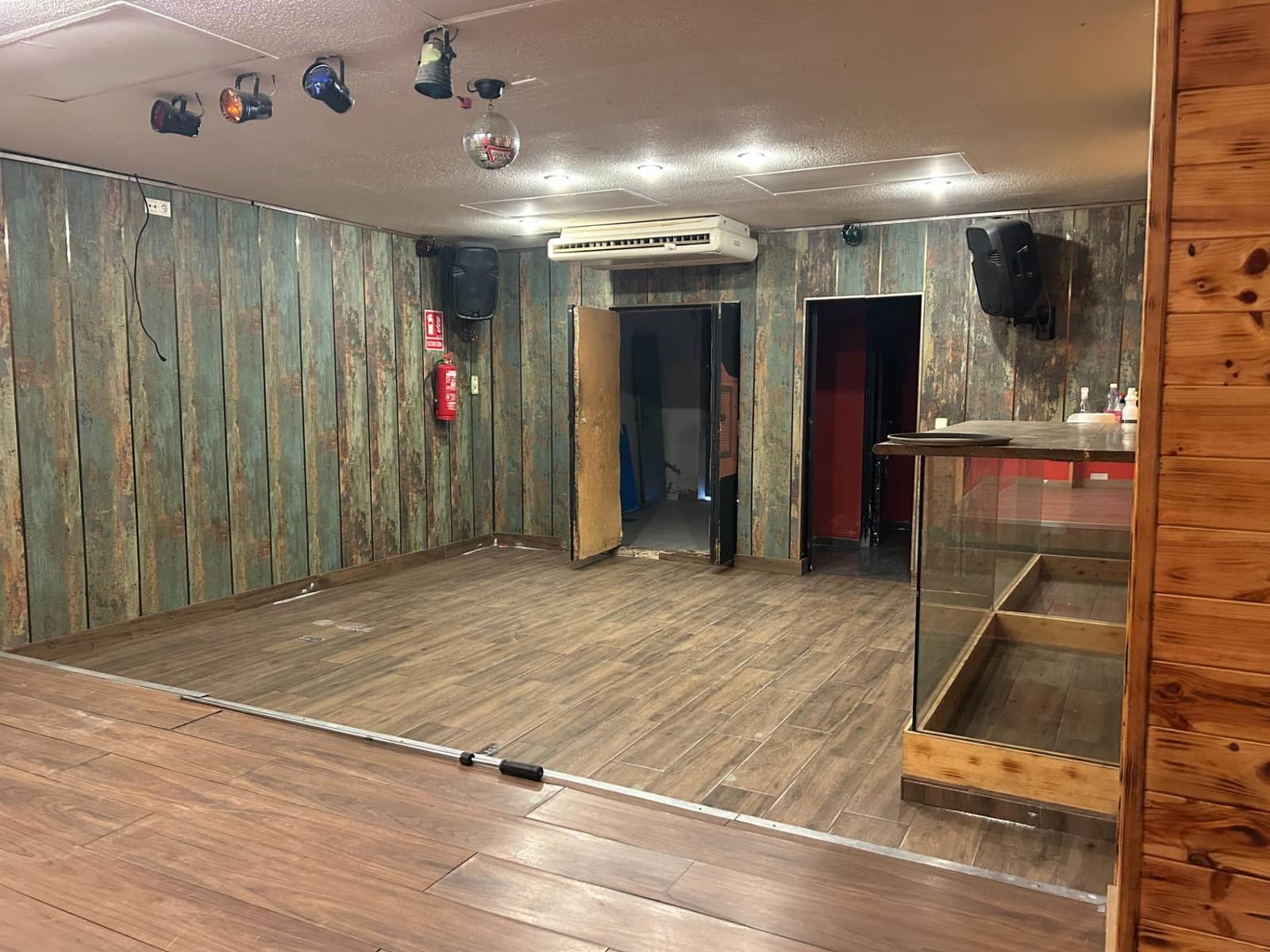 Commerciale da affittare in Los Alcazares - 1.000 € (Rif: 9817983)