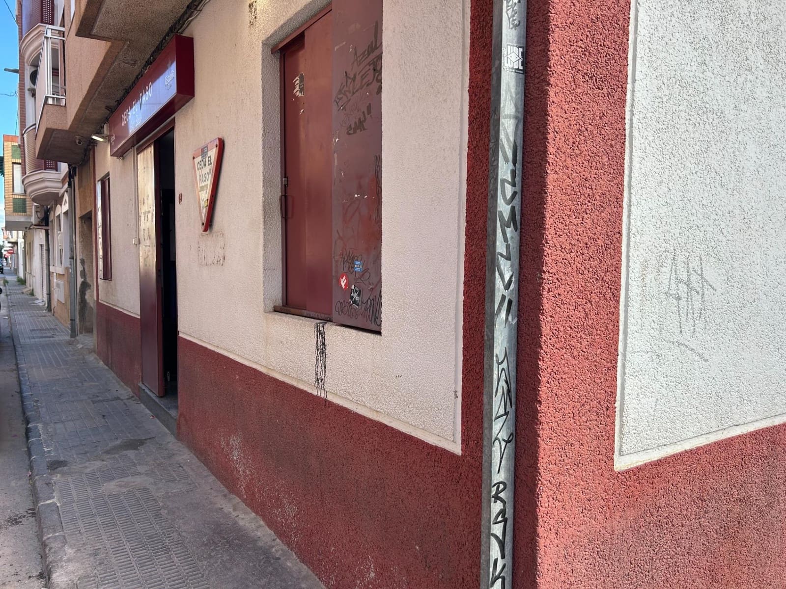Commerciale da affittare in Los Alcazares - 1.000 € (Rif: 9817983)