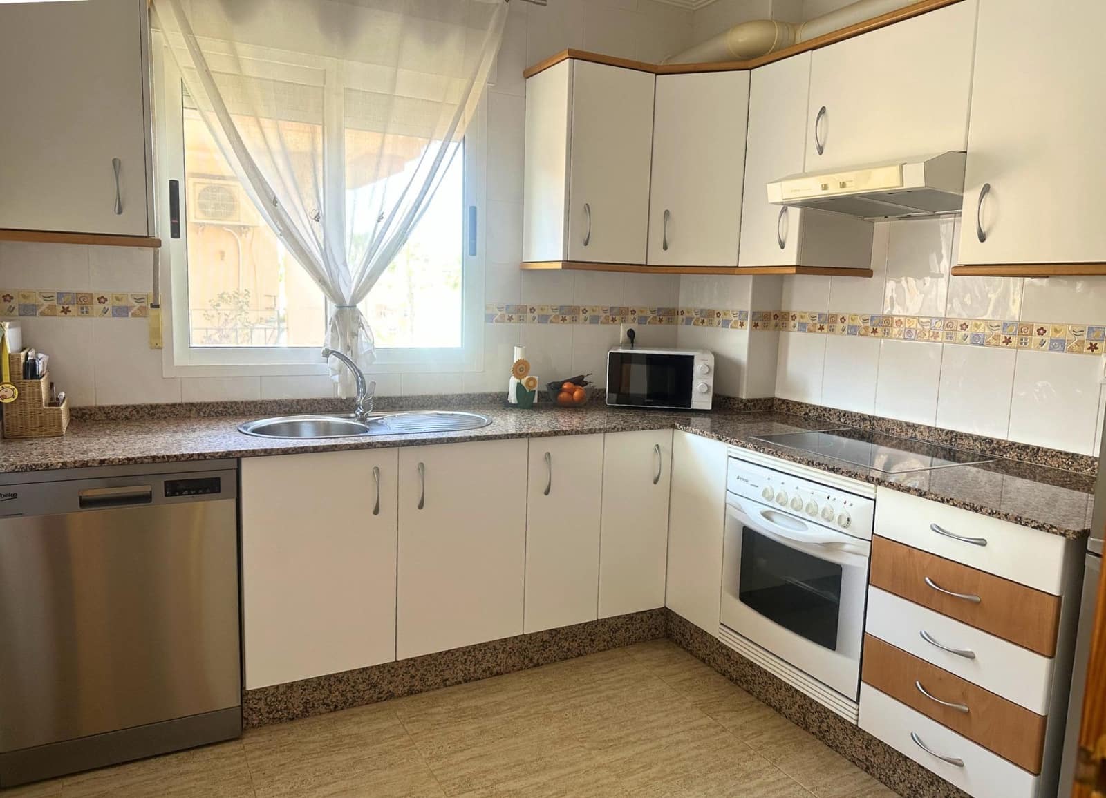 2 bedroom Apartment for sale in Los Alcazares with pool garage - € 166,000 (Ref: 9833753)