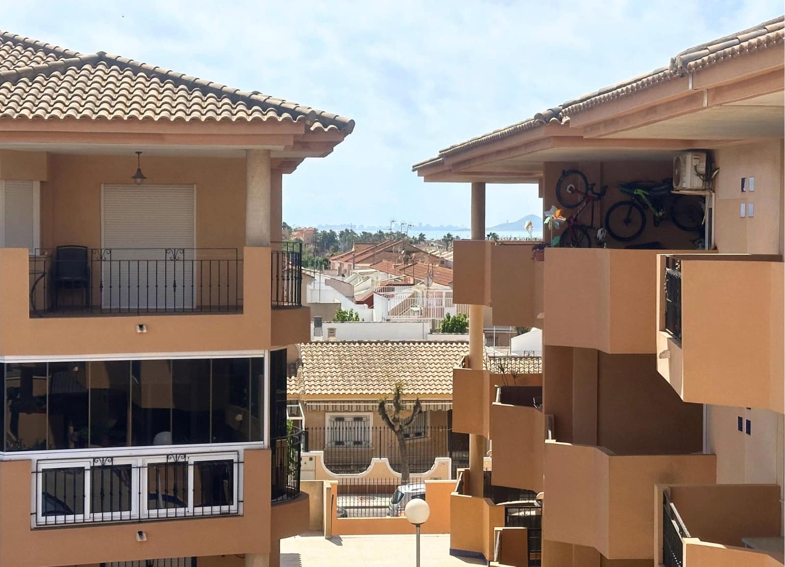 2 bedroom Apartment for sale in Los Alcazares with pool garage - € 166,000 (Ref: 9833753)