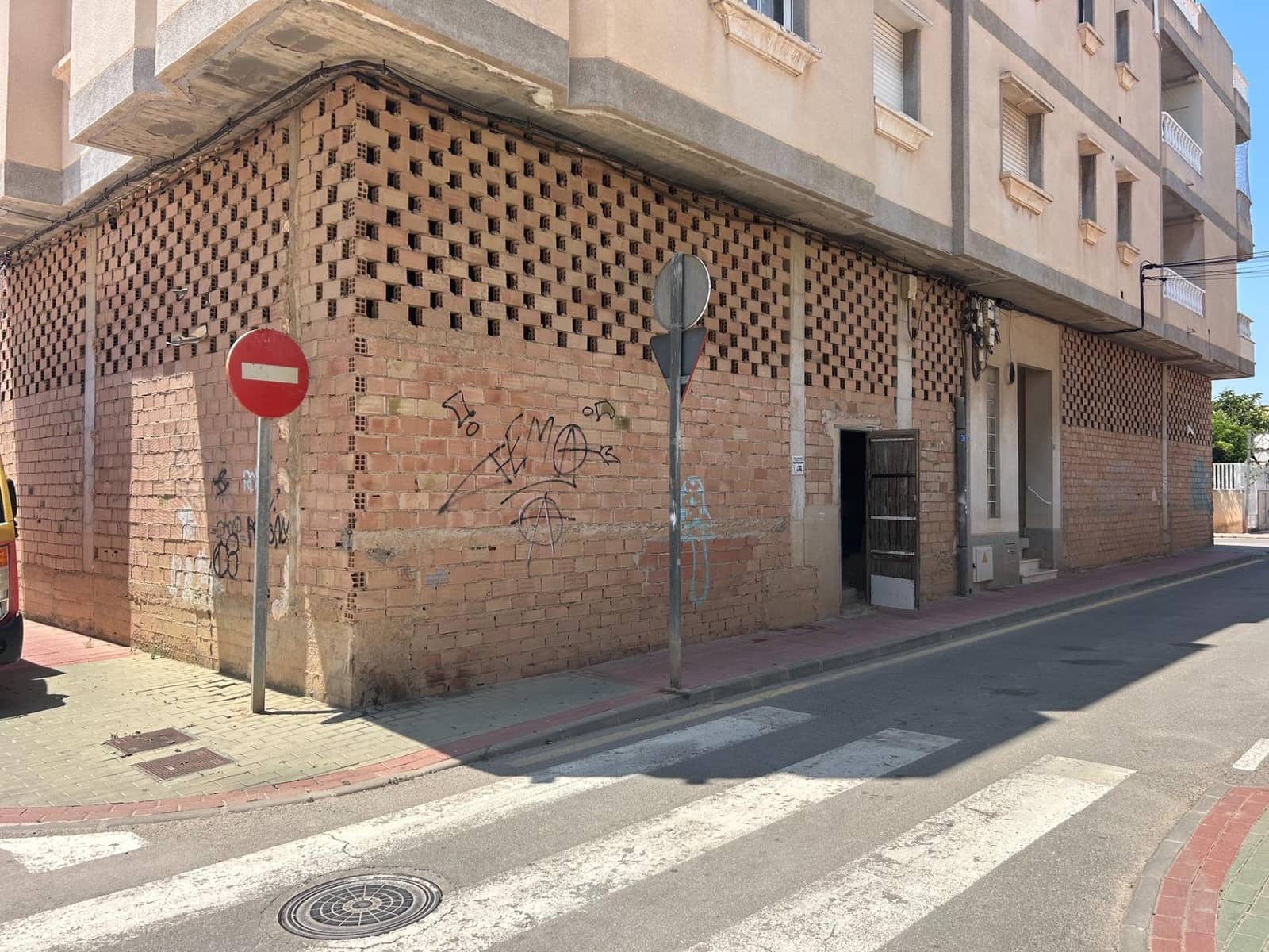 Local Commercial à vendre à Los Alcazares - 89 000 € (Ref: 9890490)