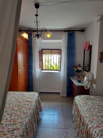 5 slaapkamer Halfvrijstaande villa te koop in Jimena de la Frontera met garage - € 190.000 (Ref: 7087264)