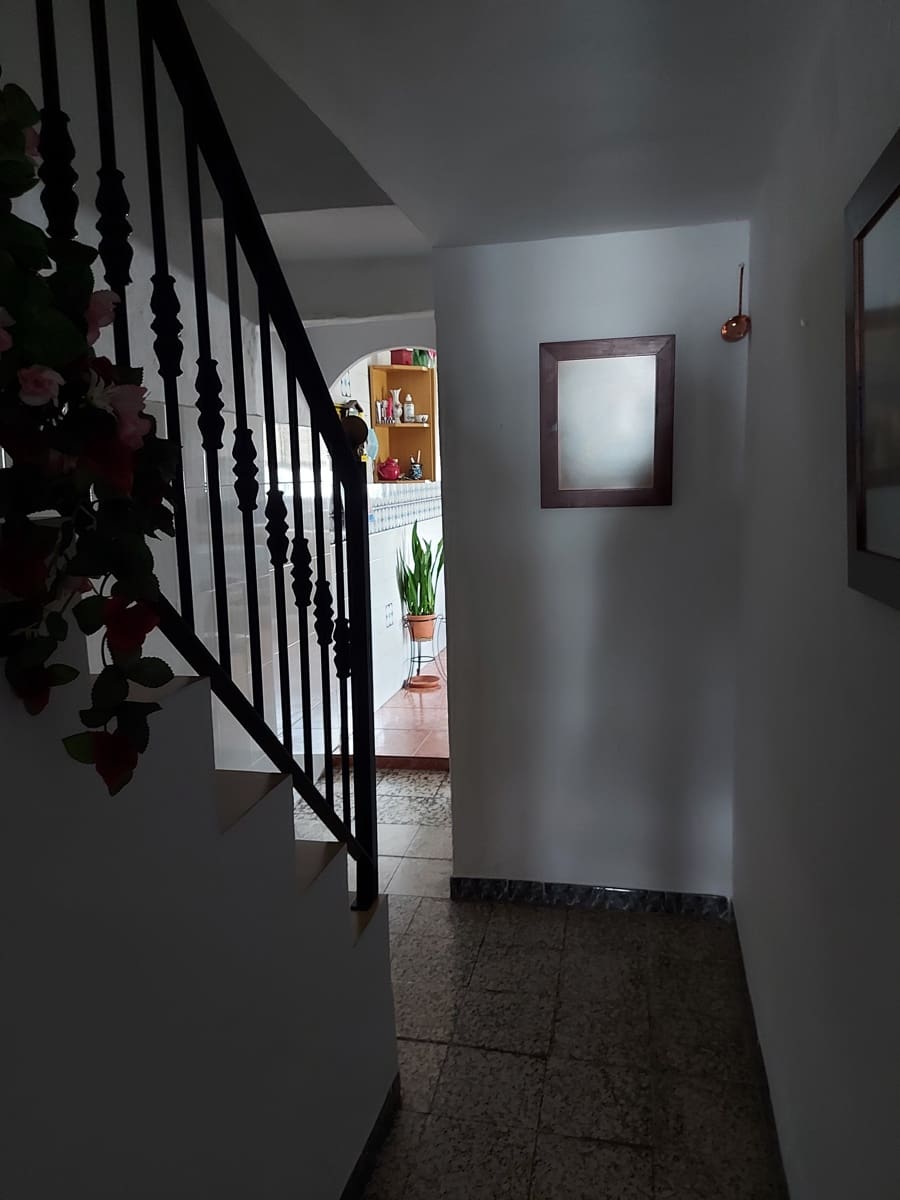 5 soveværelse Semi-Rækkehus til salg i Jimena de la Frontera med garage - € 190.000 (Ref: 7087264)