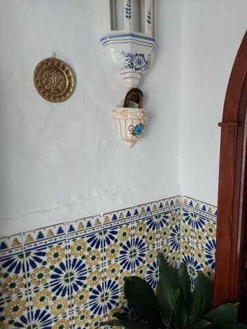 5 slaapkamer Halfvrijstaande villa te koop in Jimena de la Frontera met garage - € 190.000 (Ref: 7087264)