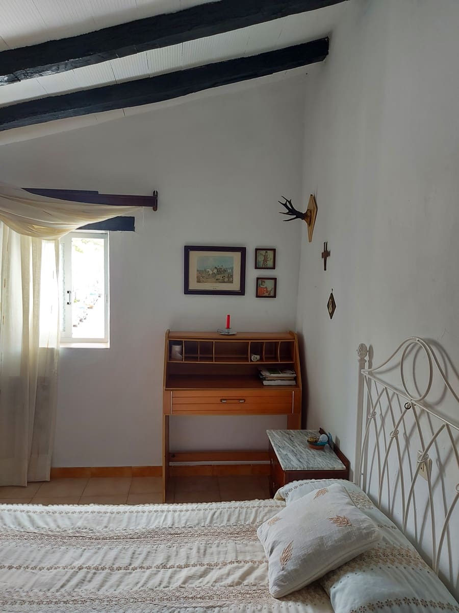 5 soveværelse Semi-Rækkehus til salg i Jimena de la Frontera med garage - € 190.000 (Ref: 7087264)