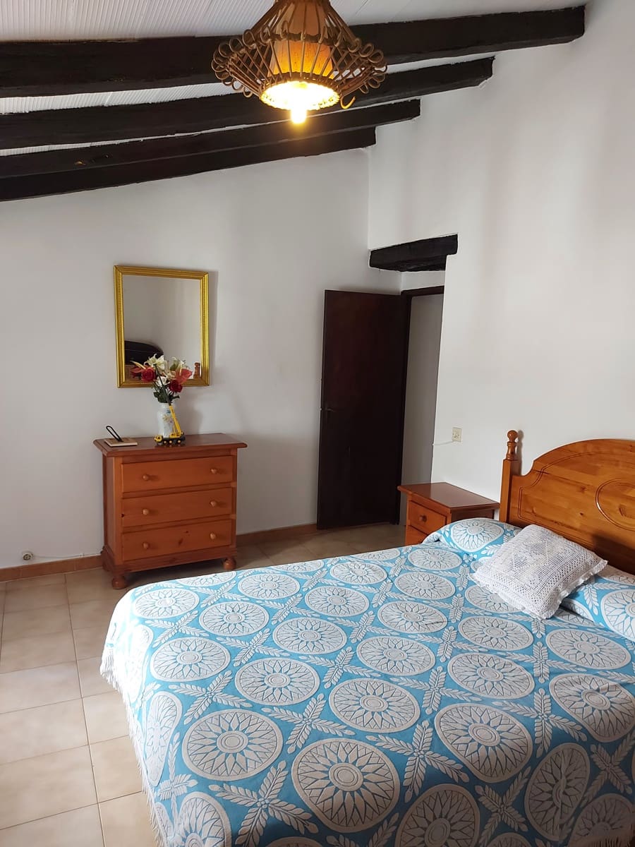 5 soveværelse Semi-Rækkehus til salg i Jimena de la Frontera med garage - € 190.000 (Ref: 7087264)