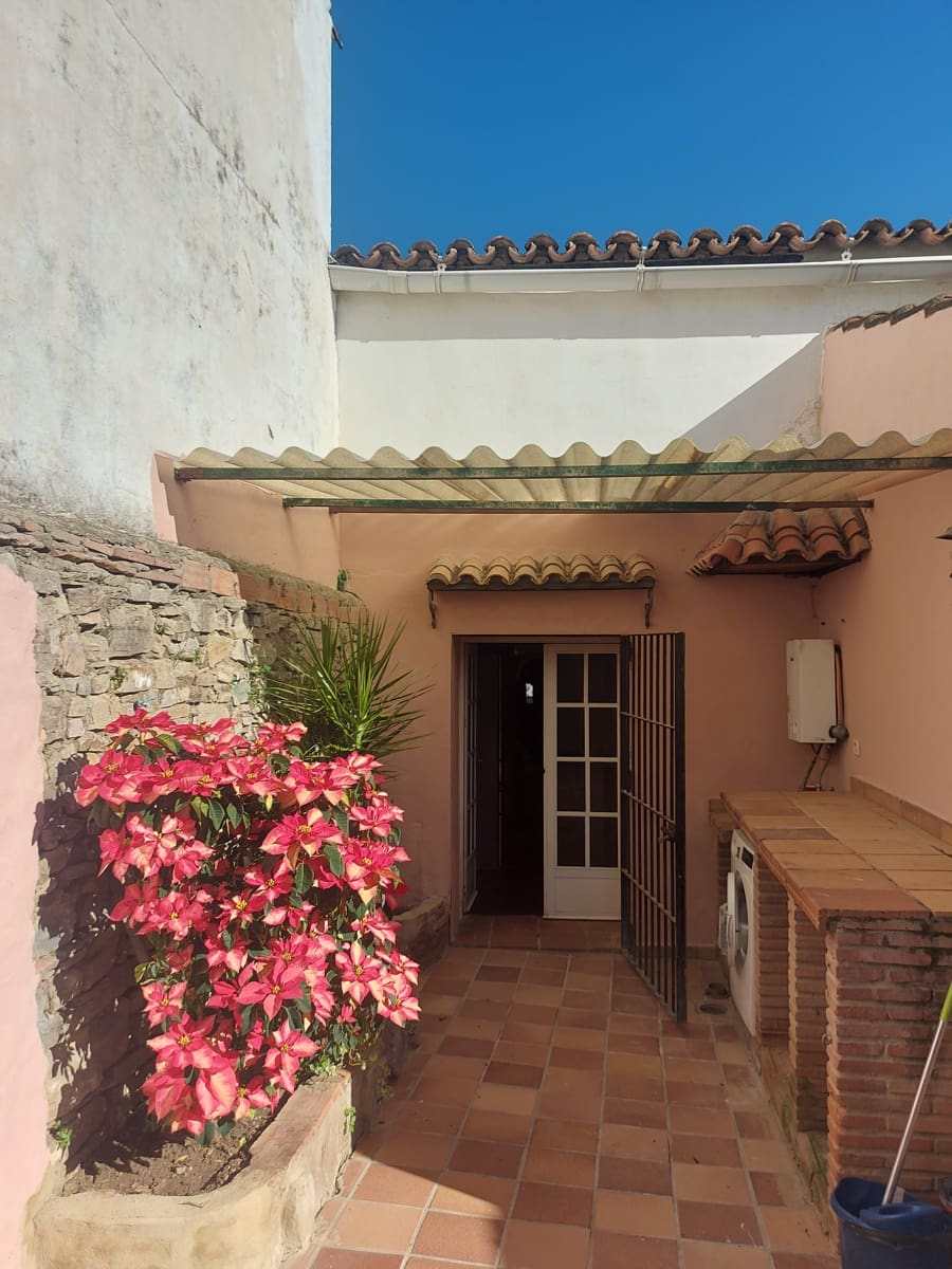 3 slaapkamer Rijtjeshuis te koop in Jimena de la Frontera - € 149.000 (Ref: 8008044)