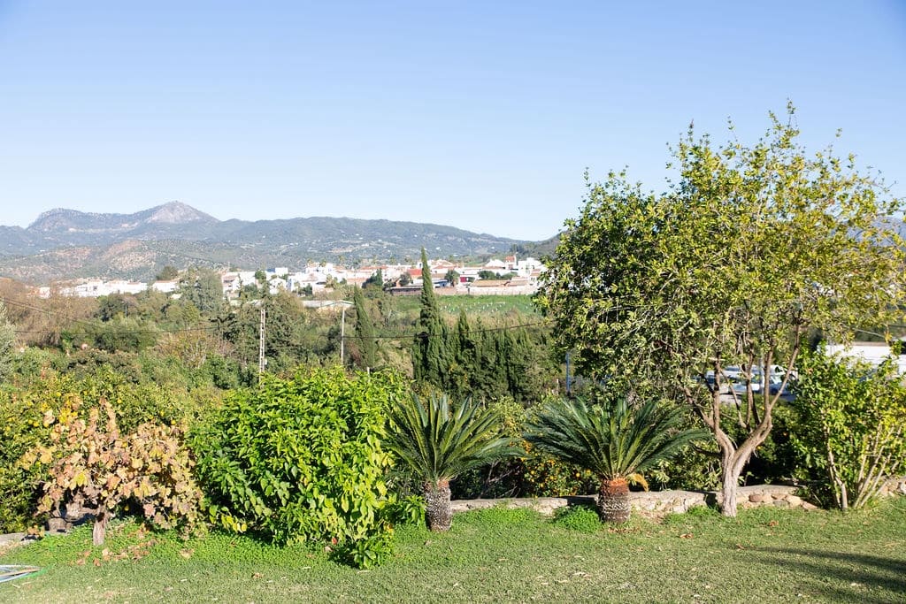 4 soveværelse Finca/Landehus til salg i San Pablo de Buceite med swimmingpool garage - € 430.000 (Ref: 8132599)