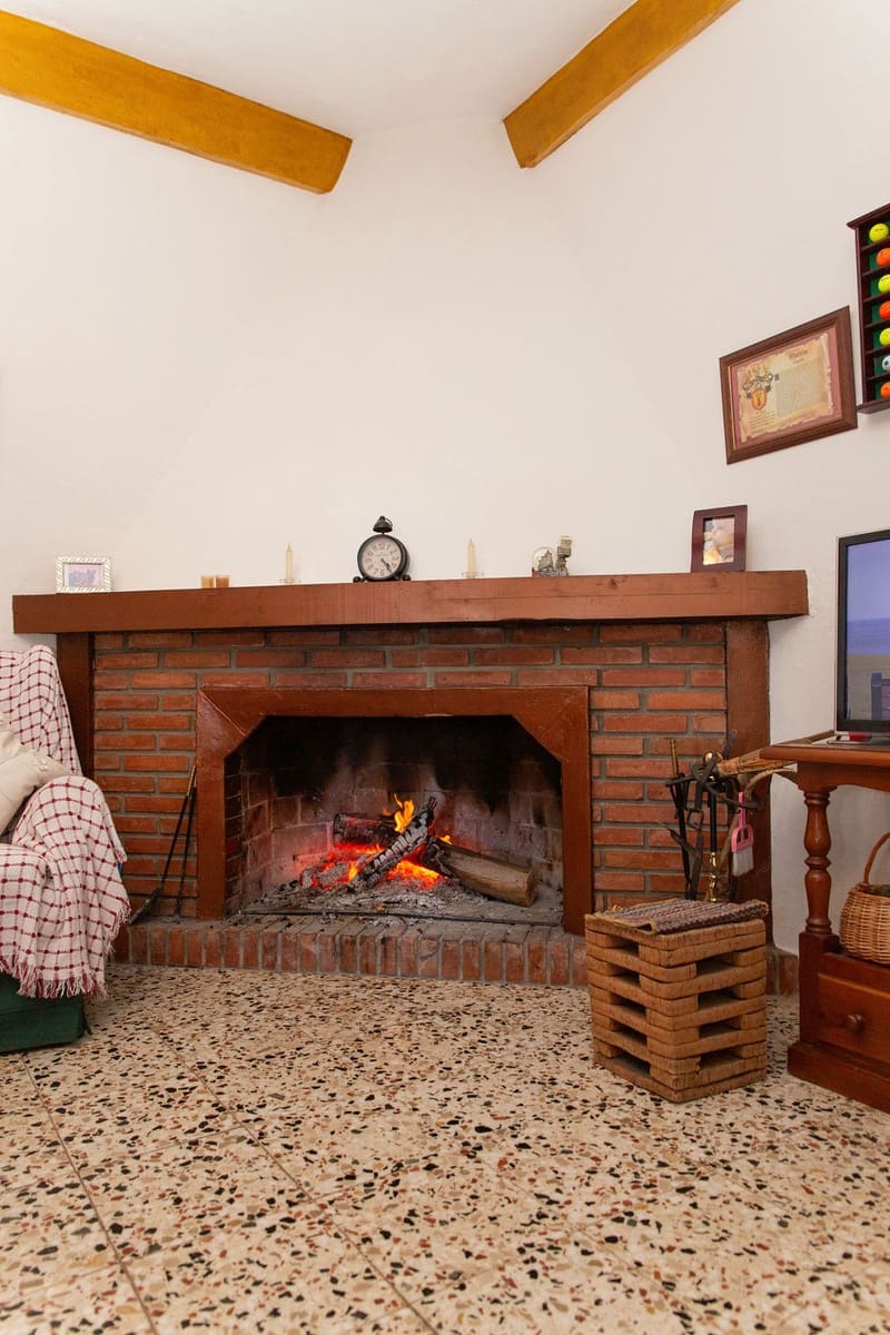 4 soveværelse Finca/Landehus til salg i San Pablo de Buceite med swimmingpool garage - € 430.000 (Ref: 8132599)