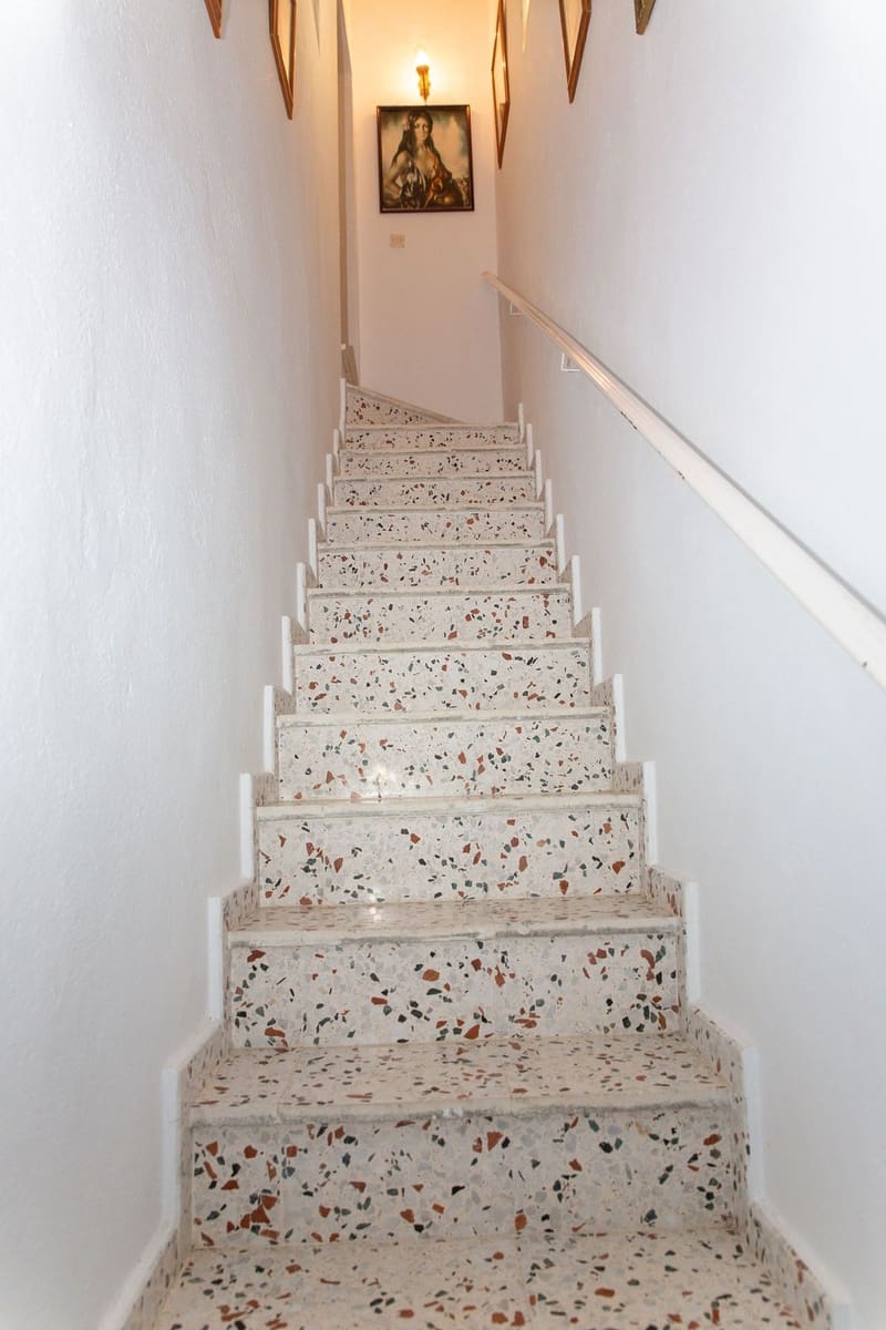 4 soveværelse Finca/Landehus til salg i San Pablo de Buceite med swimmingpool garage - € 430.000 (Ref: 8132599)