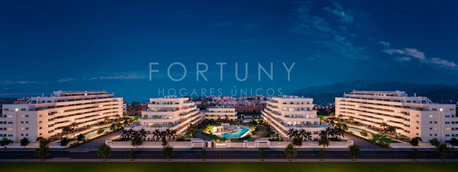 3 sypialnia Apartament na sprzedaż w Torre del Mar z basenem garażem - 456 000 € (Ref: 9707787)