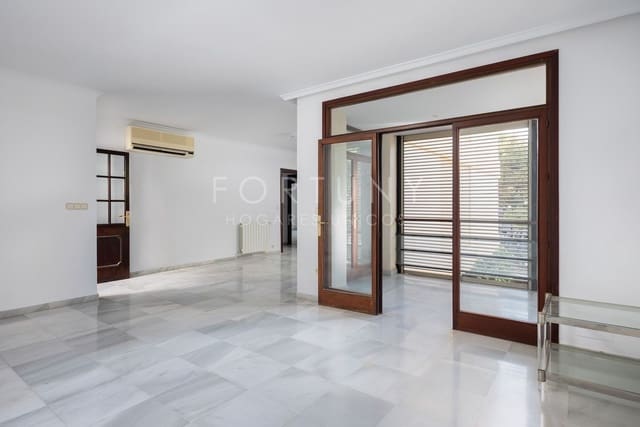 4 soverom Leilighet til salgs i Parque Clavero, Málaga by med garasje - € 875 000 (Ref: 9709490)