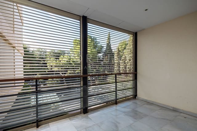 4 soverom Leilighet til salgs i Parque Clavero, Málaga by med garasje - € 875 000 (Ref: 9709490)