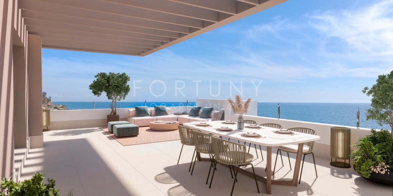 2 soveværelse Lejlighed til salg i Caleta de Velez med swimmingpool garage - € 303.000 (Ref: 9709494)