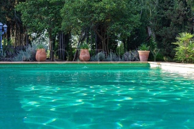 7 chambre Finca/Maison de Campagne à vendre à Archidona avec piscine garage - 750 000 € (Ref: 9709496)