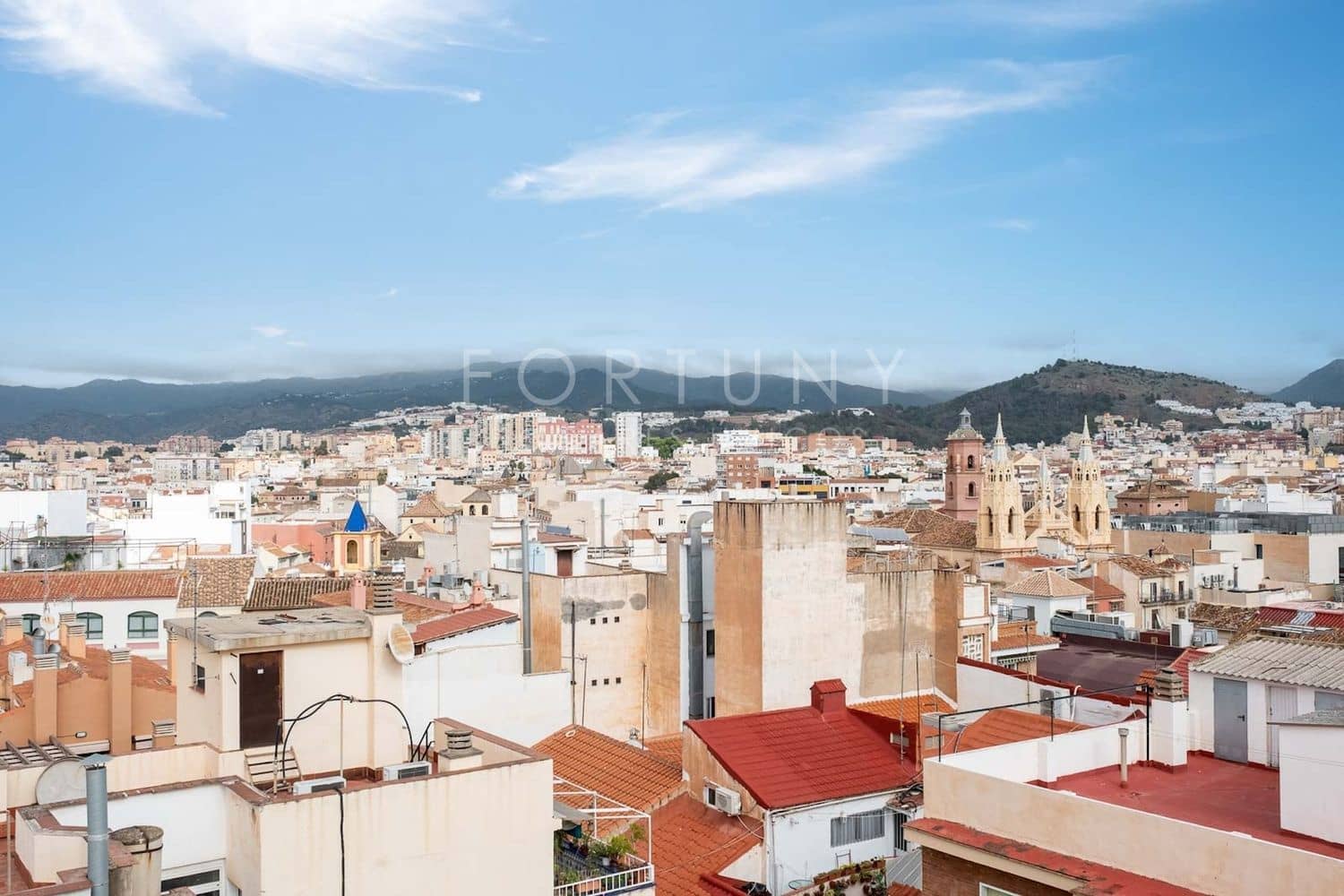 Apartamento de 3 habitaciones en Málaga ciudad en venta con garaje - 750.000 € (Ref: 9709497)