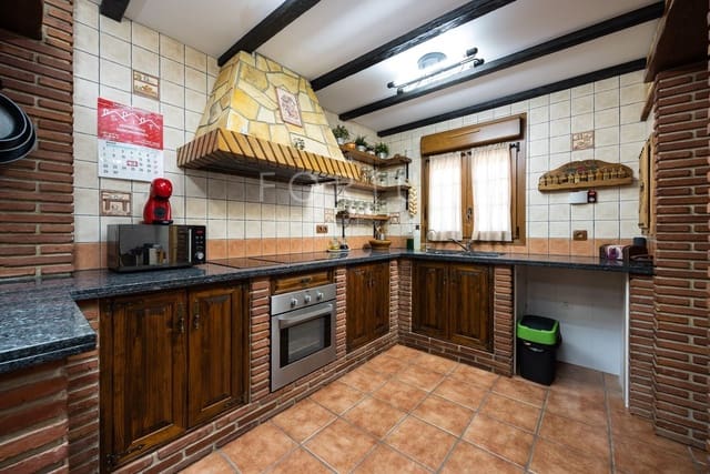 3 makuuhuone Omakotitalo myytävänä paikassa La Mosca, Málaga kaupunki mukana 
autotalli - 350 000 € (Ref: 9709498)