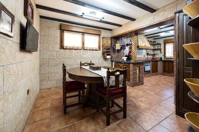 3 makuuhuone Omakotitalo myytävänä paikassa La Mosca, Málaga kaupunki mukana 
autotalli - 350 000 € (Ref: 9709498)