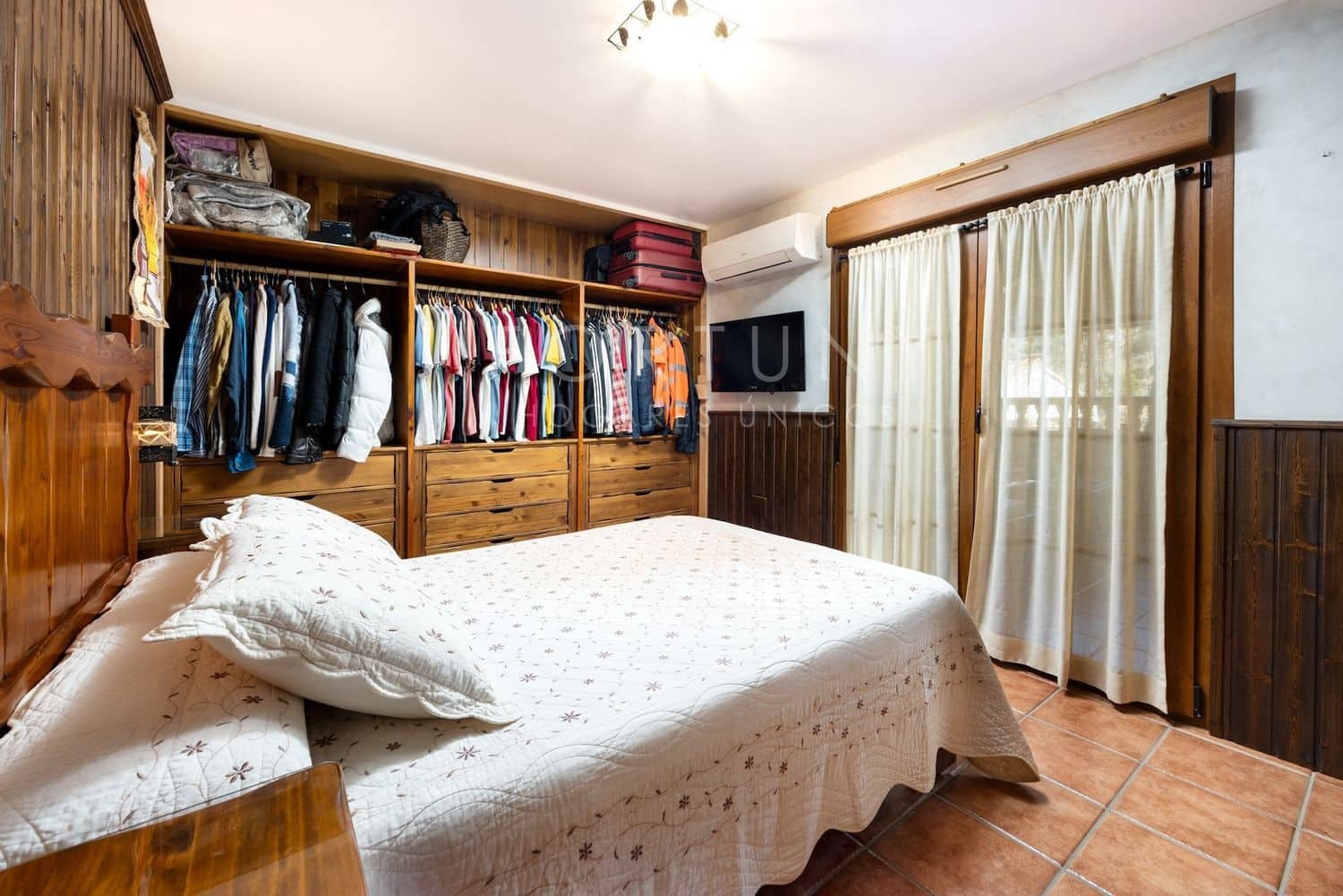 3 makuuhuone Omakotitalo myytävänä paikassa Malaga kaupunki mukana 
autotalli - 350 000 € (Ref: 9709498)