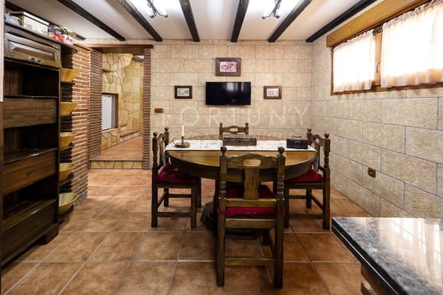 3 makuuhuone Omakotitalo myytävänä paikassa La Mosca, Málaga kaupunki mukana 
autotalli - 350 000 € (Ref: 9709498)