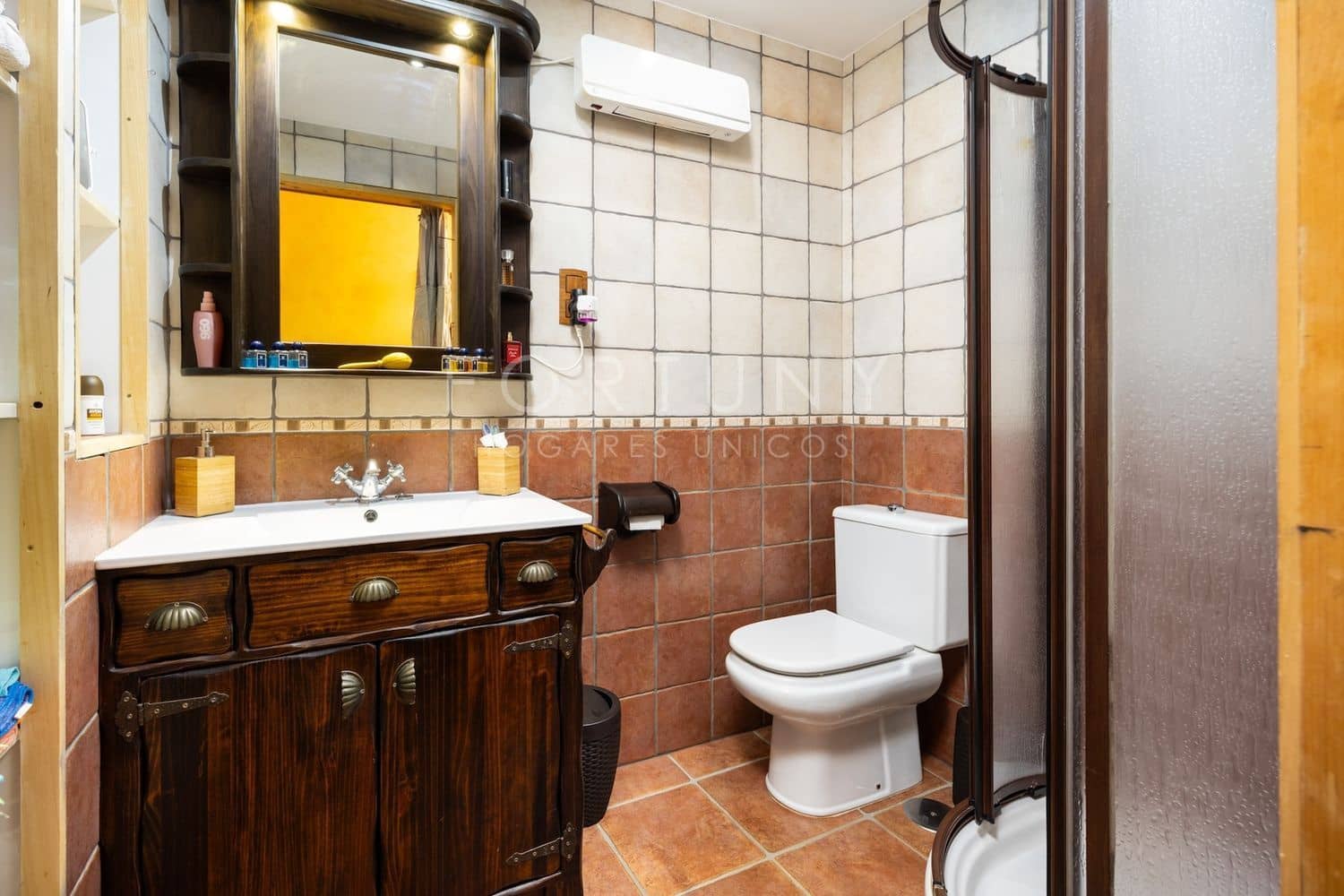 3 makuuhuone Omakotitalo myytävänä paikassa Malaga kaupunki mukana 
autotalli - 350 000 € (Ref: 9709498)