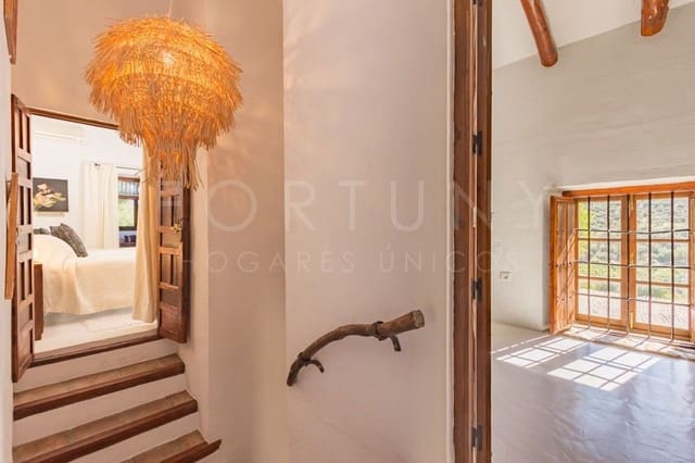 5 soveværelse Finca/Landehus til salg i Alora med swimmingpool garage - € 1.600.000 (Ref: 9709500)