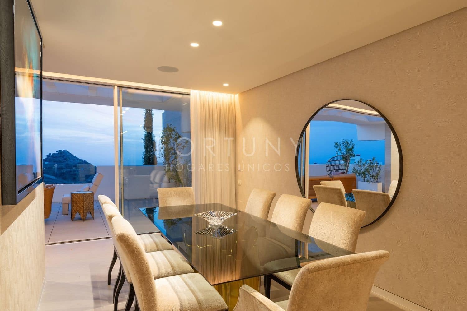 3 quarto Apartamento para venda em Ojen com piscina garagem - 2 698 000 € (Ref: 9709501)