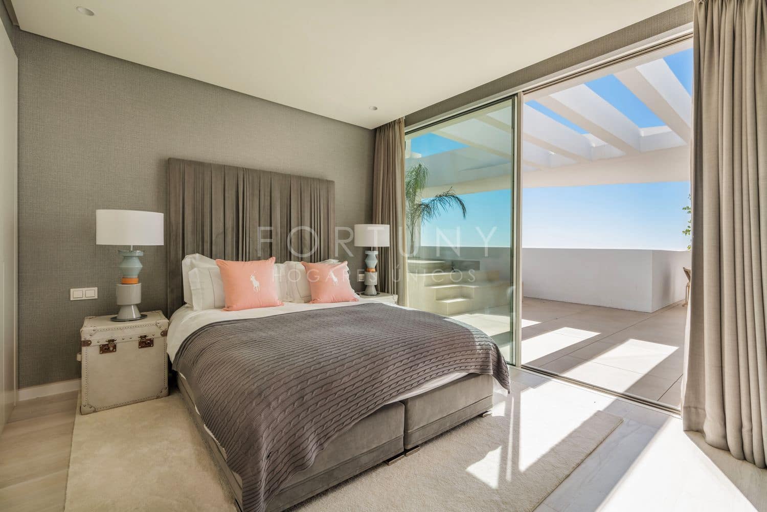 3 quarto Apartamento para venda em Ojen com piscina garagem - 2 698 000 € (Ref: 9709501)