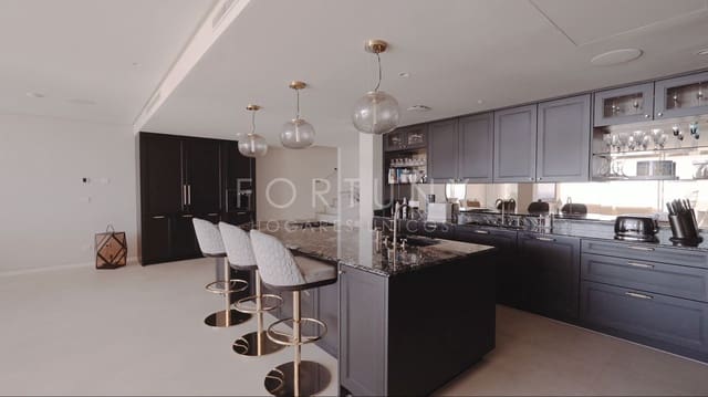 3 quarto Apartamento para venda em Ojen com piscina garagem - 2 698 000 € (Ref: 9709501)