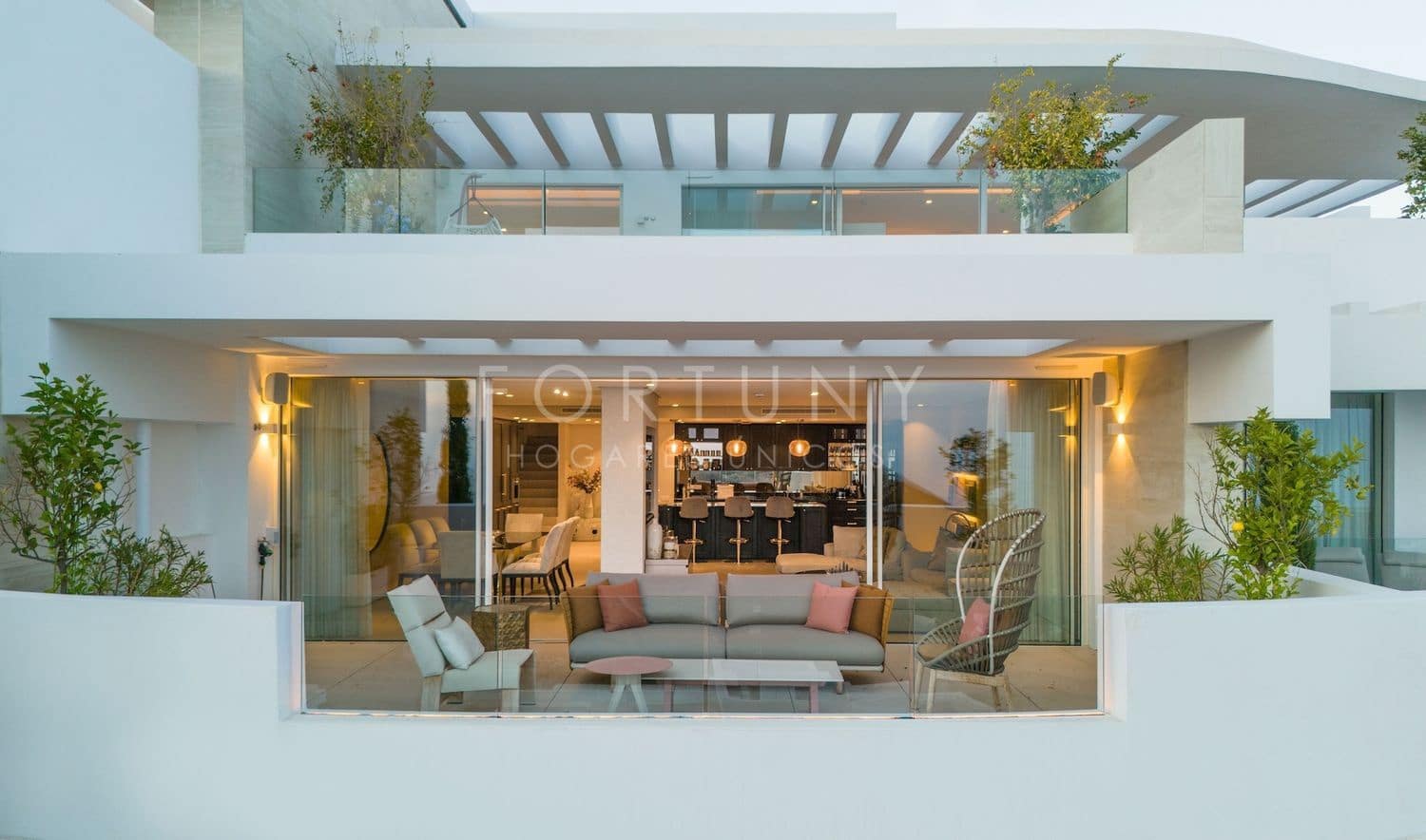 3 quarto Apartamento para venda em Ojen com piscina garagem - 2 698 000 € (Ref: 9709501)