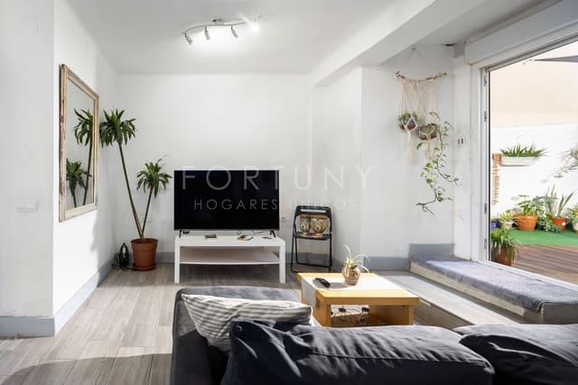 4 bedroom Apartment for sale in La Trinidad, Málaga city with garage - € 455,000 (Ref: 9709503)