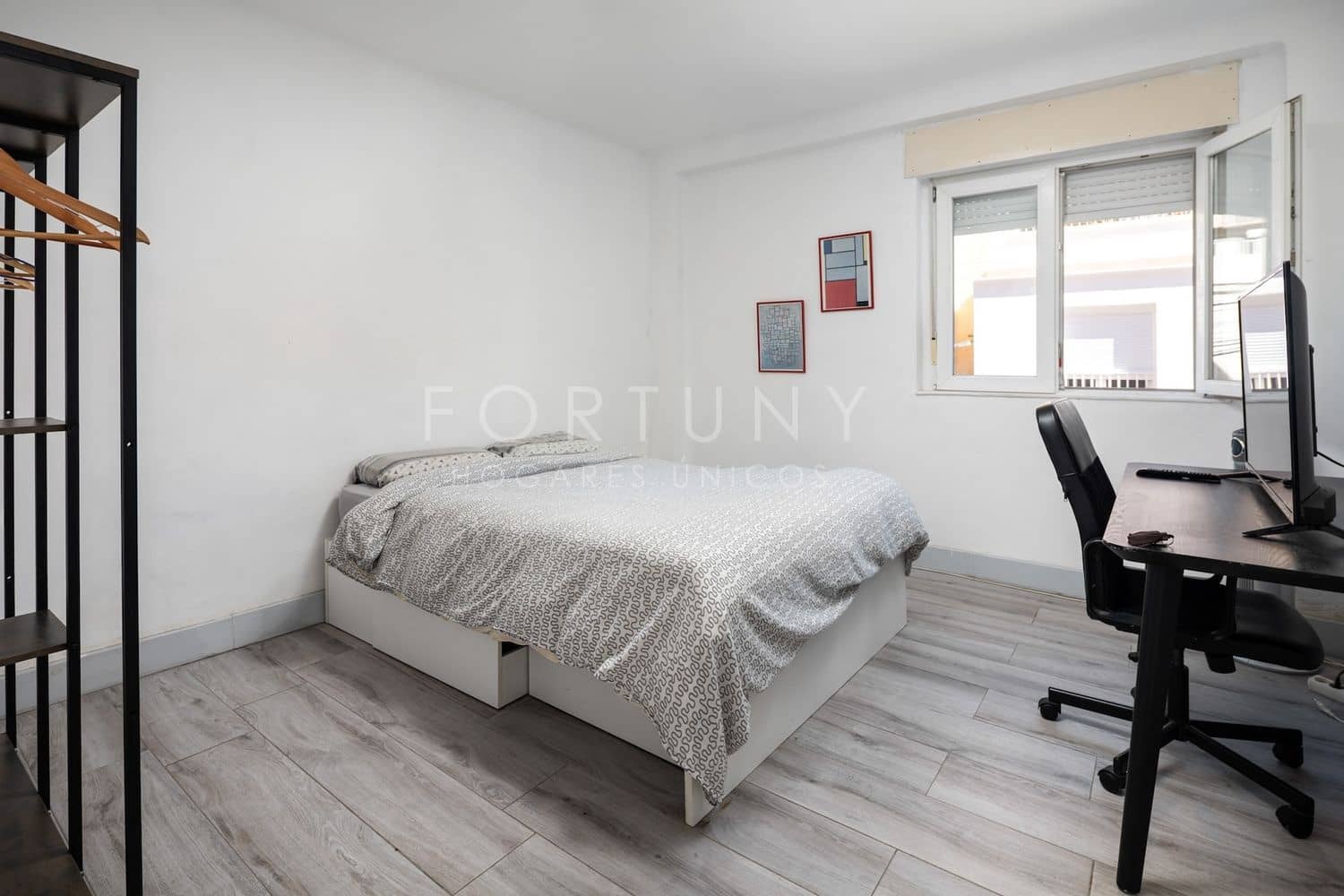 4 bedroom Apartment for sale in Malaga city with garage - € 455,000 (Ref: 9709503)