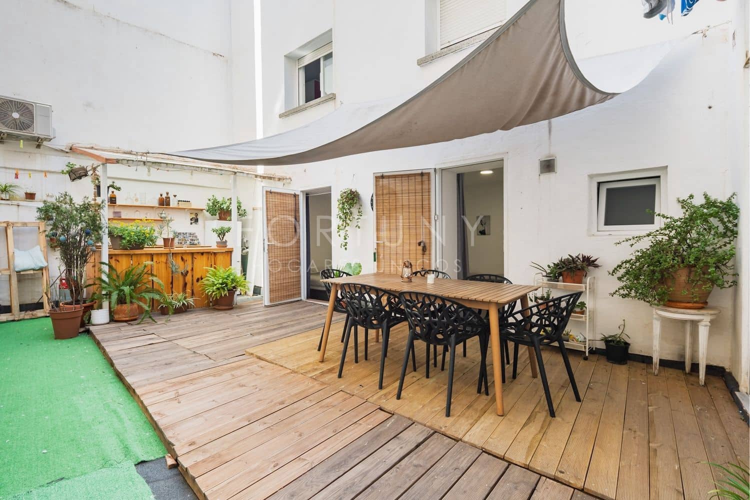 4 bedroom Apartment for sale in Malaga city with garage - € 455,000 (Ref: 9709503)