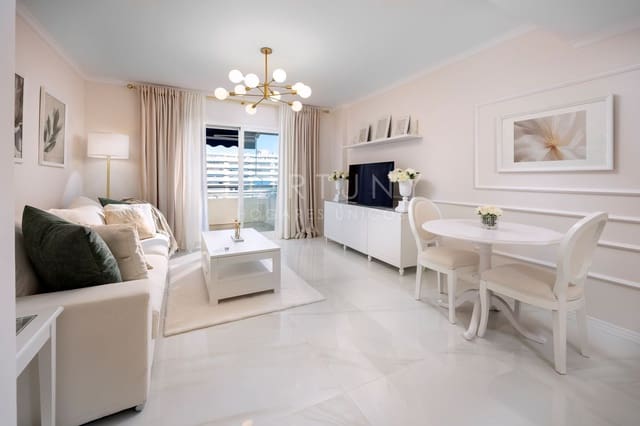 2 quarto Apartamento para arrendar em Puerto Banus, Marbella com piscina garagem - 2 800 € (Ref: 9709504)