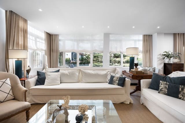 4 Zimmer Villa zu verkaufen in El Candado, Málaga Stadt mit Pool Garage - 1.650.000 € (Ref: 9709508)