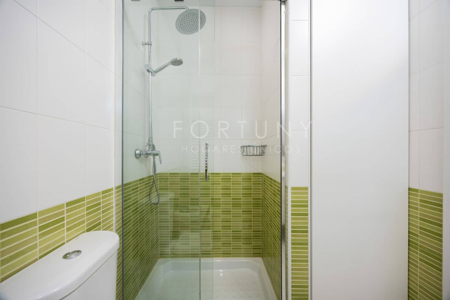 4 Zimmer Villa zu verkaufen in Malaga Stadt mit Pool Garage - 1.650.000 € (Ref: 9709508)