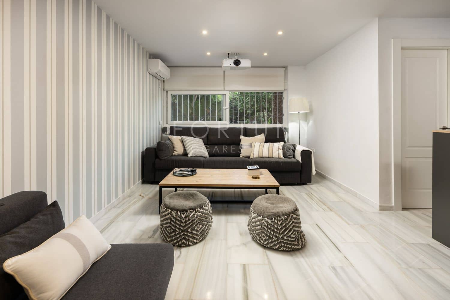 4 Zimmer Villa zu verkaufen in Malaga Stadt mit Pool Garage - 1.650.000 € (Ref: 9709508)